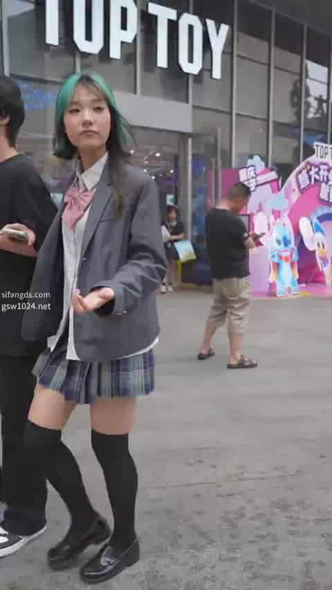 fa5cb5a0-b62c-4557-9749-aaa4cf134f81.mp4