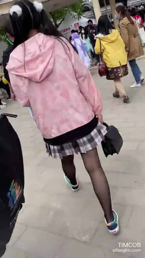 426e4d72-f21e-4a7d-983c-ffa539d8c74c.mp4