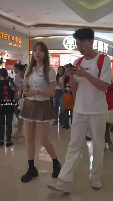 d443b469-cb2d-4d01-b69d-9af57be4d855.mp4