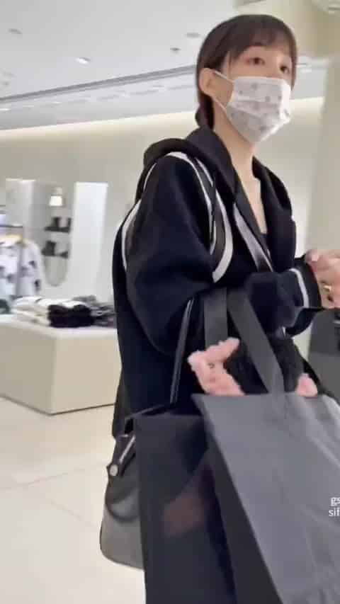 e44b7f5f-a13b-4b4e-a744-11d7f684e0c0.mp4