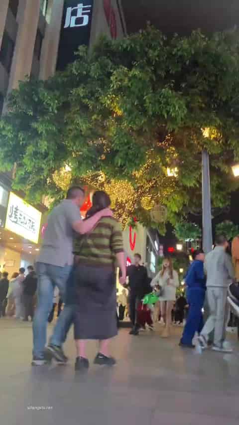 9dddcbfb-43f2-4493-961e-775e9736f2fc.mp4