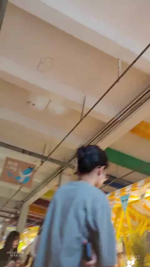 ce3df7c2-d60f-4cc3-b0a4-cd94f3168e5e.mp4