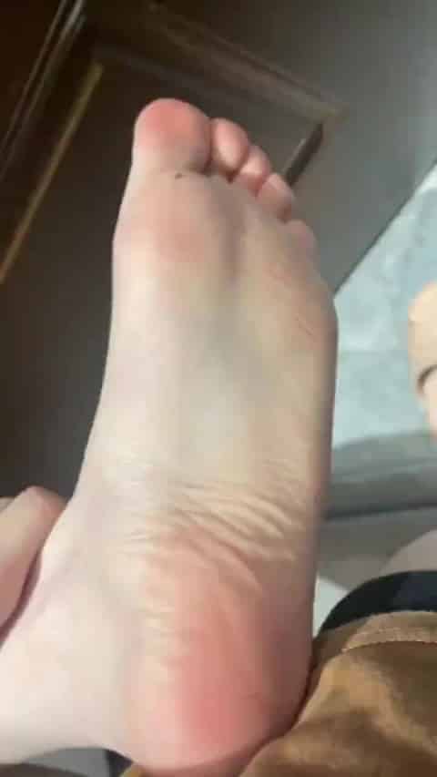 e41d2ab0-2a73-4d5b-94b3-4dd585be9bc2.mp4