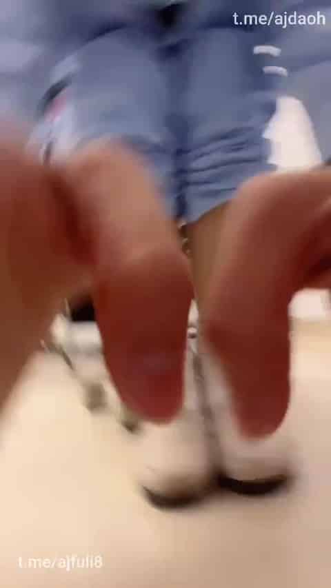 7effc81c-6fc4-49ca-bcf2-0a856d9290b4.mp4