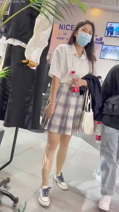 e41354bd-9680-48a1-ac55-c37d57f9087b.mp4