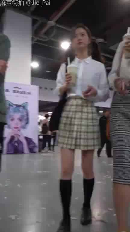 aea56089-6e62-4d68-a792-98ae82c7cc2e.mp4