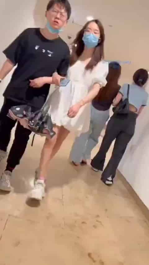 4876c1a4-fcaf-4908-a890-929d6c413d8c.mp4