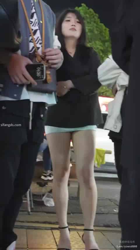 56eeccb3-aafe-4916-a8a7-4640d9022633.mp4