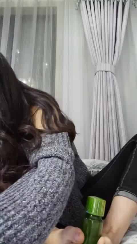 9bcc5499-518c-420f-9337-19e76d8222a8.mp4