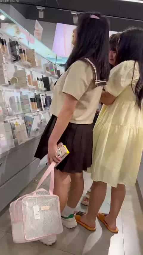 af6d91a3-327f-4bdd-bbc5-7b1e20131ba2.mp4