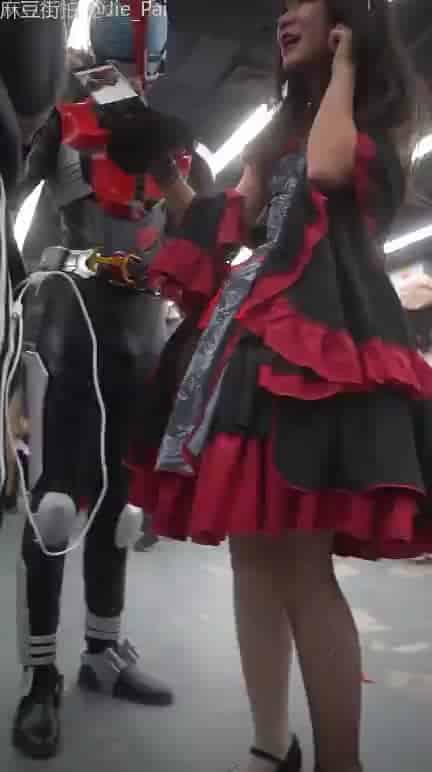 61832af8-e739-49bf-9cc7-72c2cb3a6e19.mp4