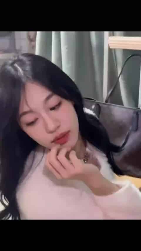 71ea980c-e6b6-4b5a-926c-0d6251d84a43.mp4