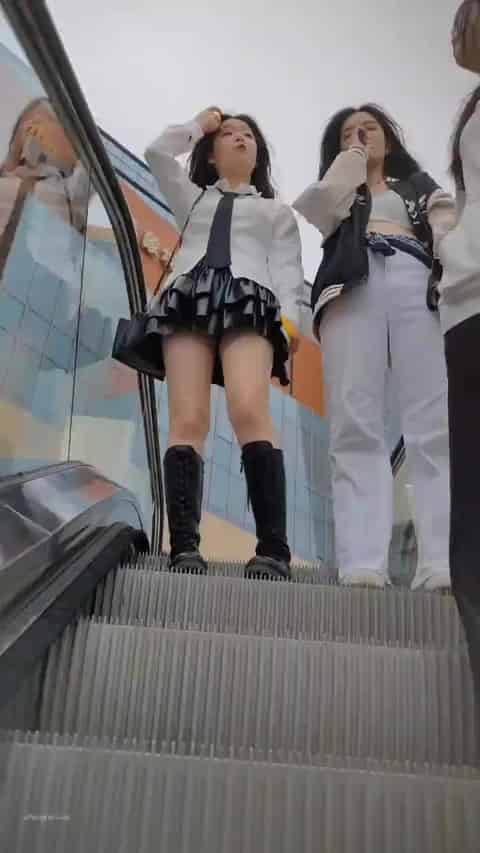 88187a76-3e01-4273-b5a5-5bd103672274.mp4