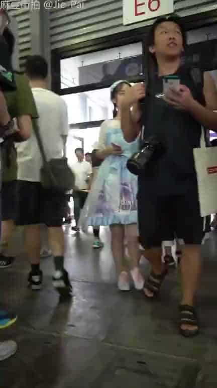 321d8de6-5355-44be-a8e6-062bbcebef41.mp4