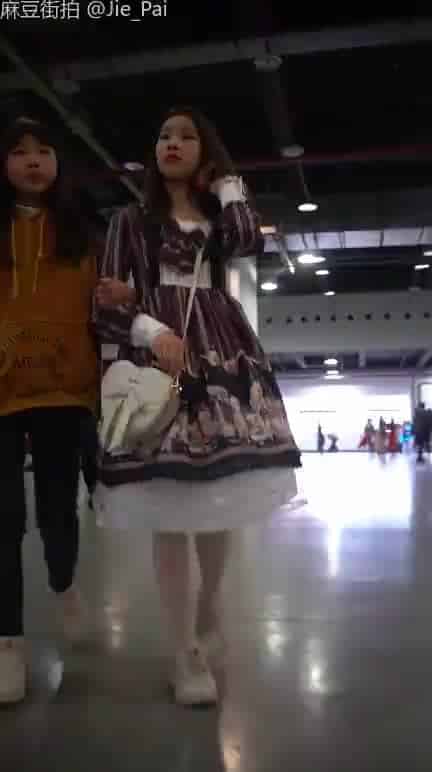 1ac0c51f-92a0-4007-b6bb-7abccfaa4dcd.mp4