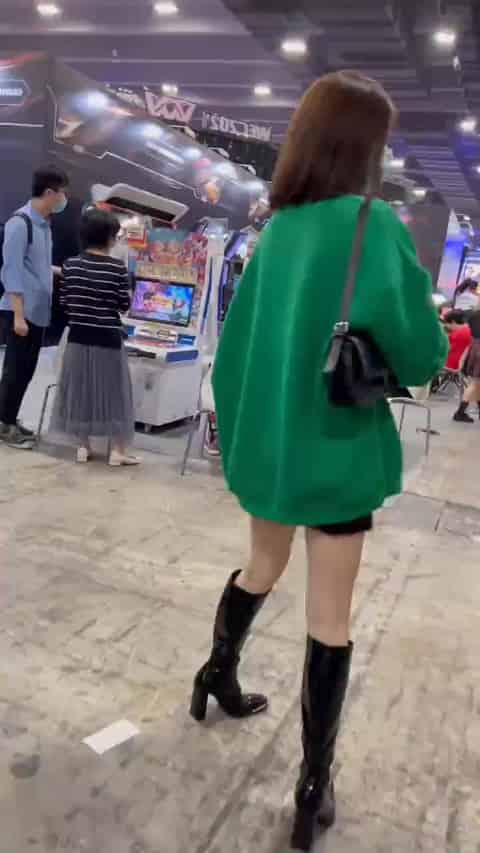 fd87814e-8e0d-4bf4-a153-a077e5c1d17c.mp4