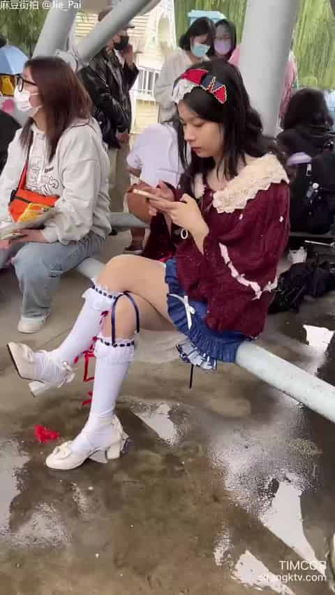 0b203759-00bd-471b-a3bd-362d367777a4.mp4