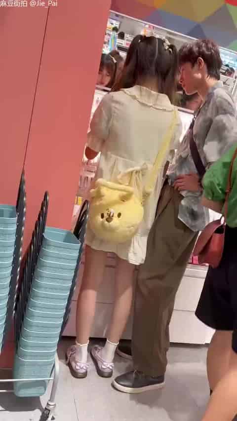 2a896ac8-c7e2-42a3-9cbe-806bd060e296.mp4