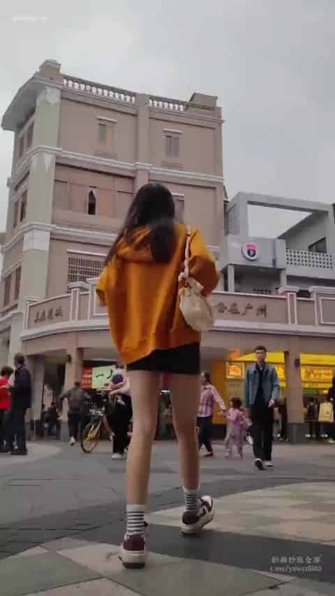 1bcb4d18-ad91-455f-93a5-1243f534cf6d.mp4