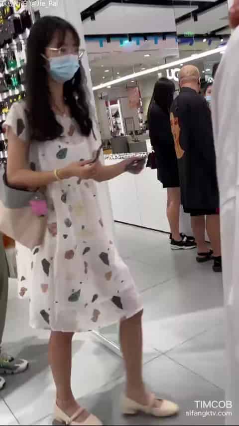 b92e7462-f909-440e-8ce3-1fa43312d99b.mp4