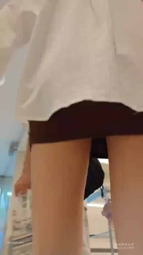 e5b91e9e-fa77-4bf5-89a6-111e14026e99.mp4