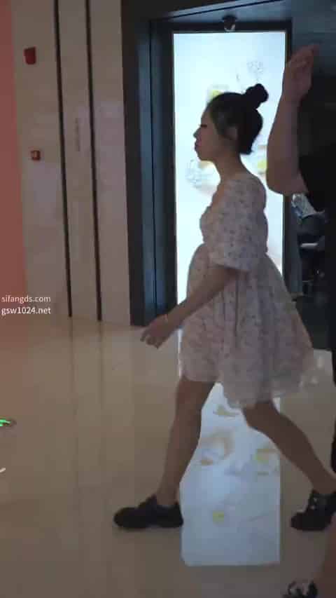 d21cfcaa-9332-49d9-81fb-eb353dd67d1e.mp4