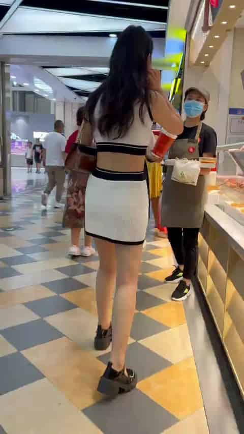 43acb761-e4f9-4e03-9a52-fe7c86b411dd.mp4