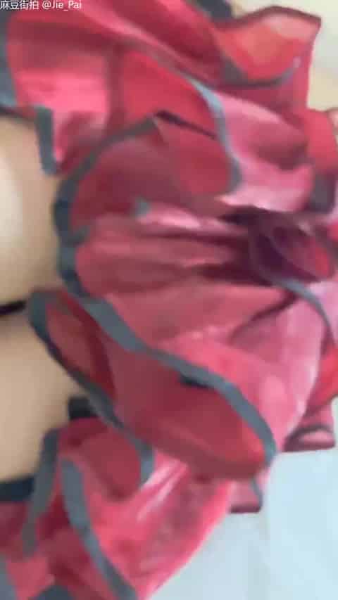 85ff27d1-a97d-43e6-a486-61dfa2657504.mp4