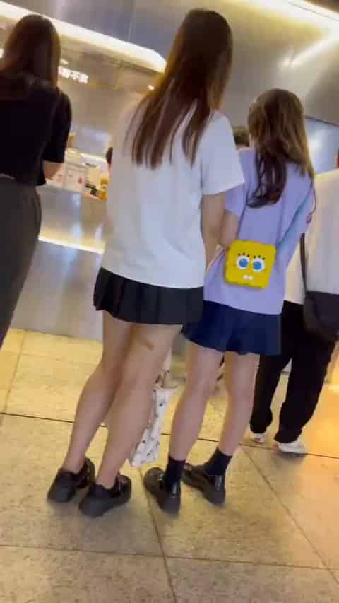 7bb3340b-7dc1-4db0-a27d-bf09fc3bc7bf.mp4