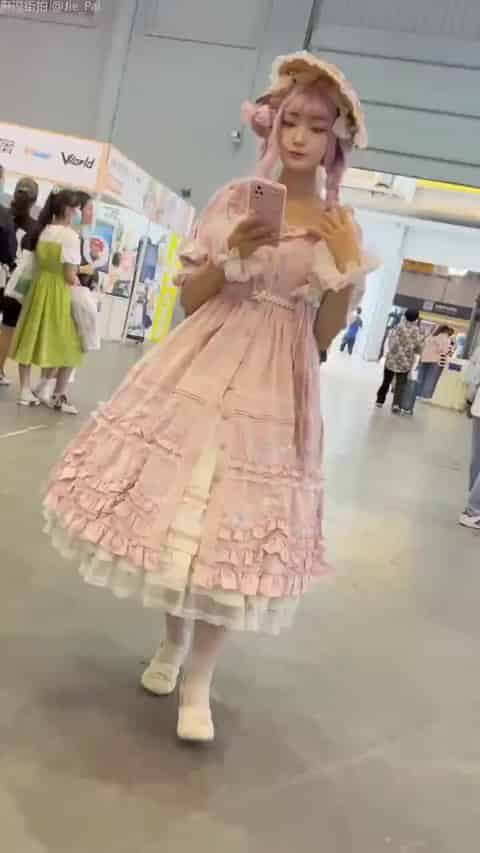 379c8fad-b892-4415-a2c8-5789eecd9c23.mp4