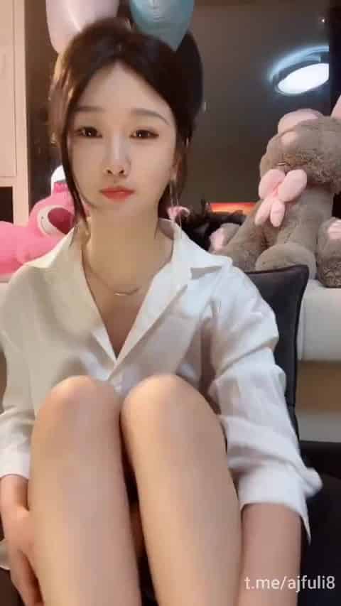 dd988a15-c9a4-46d2-aac3-7a166cf72760.mp4