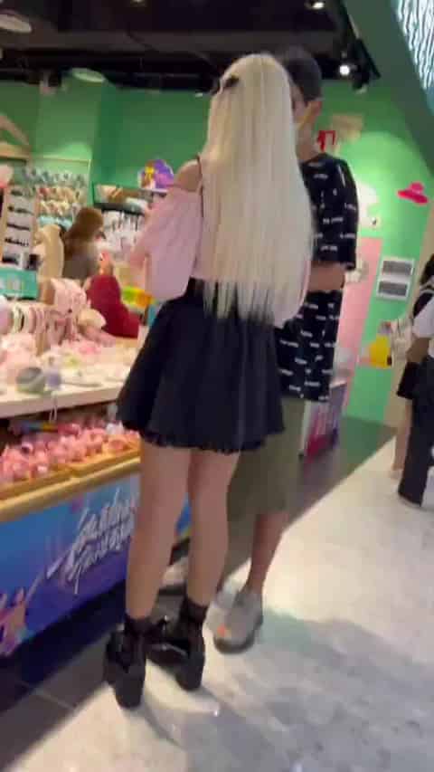 b7689471-5f1b-4422-90fd-547a95047406.mp4