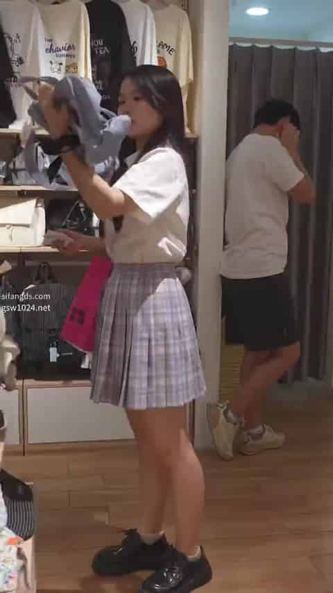 cc034290-e1d9-450f-98f5-359b2f6f844e.mp4