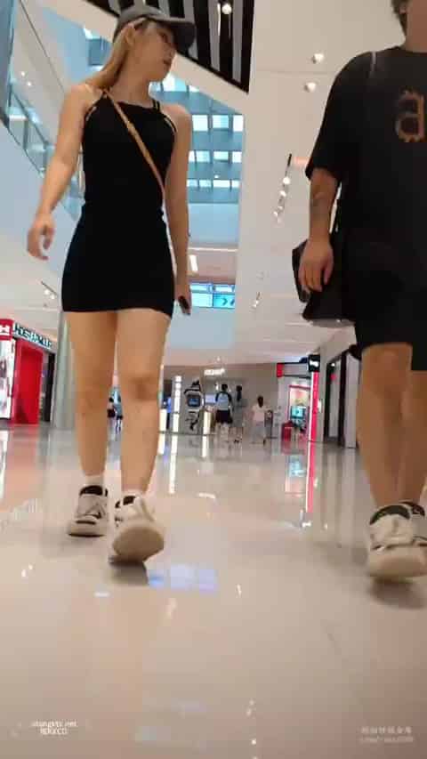 6faba42d-0bd5-4dd1-9ff2-1336dc2e91f0.mp4