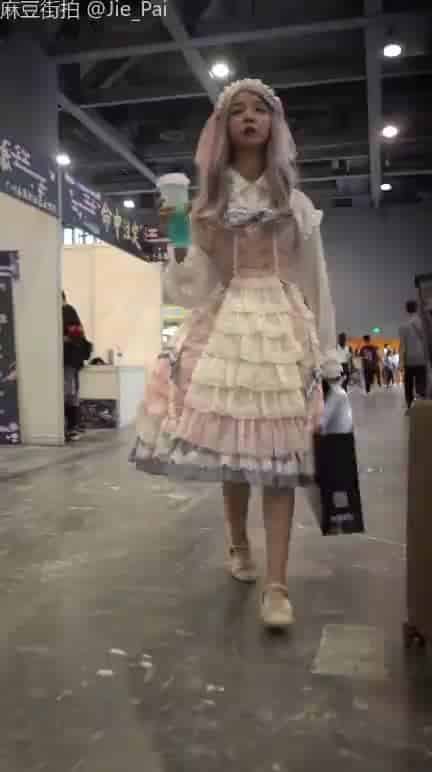 5b08e72b-da5d-4b2d-8723-7fd748e129f6.mp4