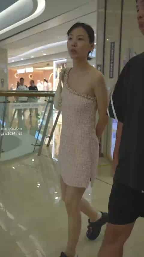 f06d46e0-0281-4a00-b581-e0c66c73942b.mp4