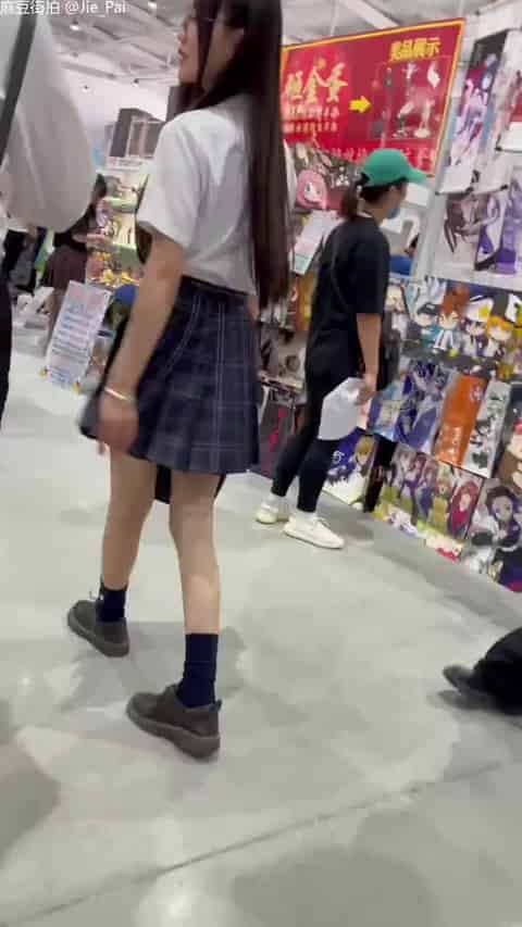 8a13d02a-4826-438e-90a0-a23d5c279240.mp4