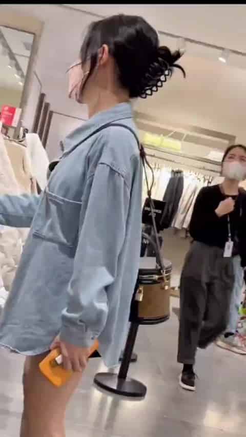 9feab8c9-7a3d-445a-8ede-541ca364b263.mp4