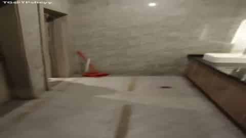 a5d31825-0efc-435e-98e9-78e0a3d6e4ea.mp4