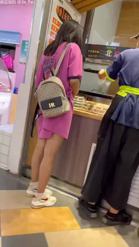 c126f667-300a-4aa2-a28b-4fa265dfb2f7.mp4