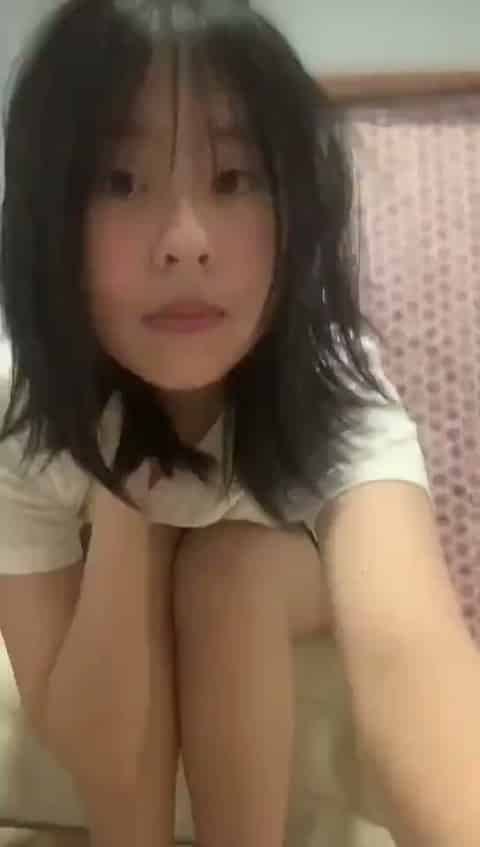 80e90fb6-3387-422e-a9c2-d2c24aedca5c.mp4