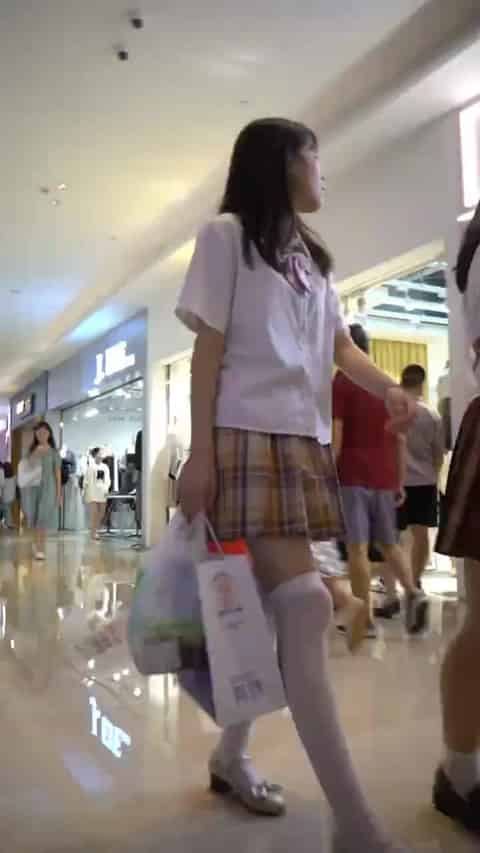 63570610-bee2-426c-9678-1bd7b36bc9e4.mp4