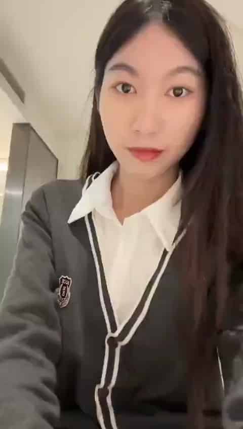 4f003ddf-7c2a-497e-9838-d57699eff995.mp4