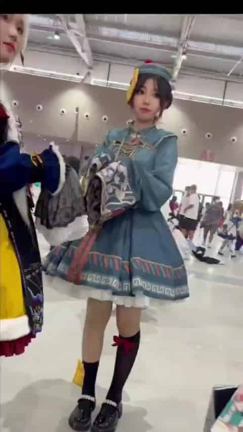 24d5f136-78d9-4735-9322-5684cb1a8b8b.mp4