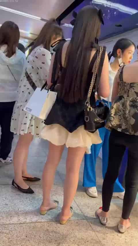 dd9cec86-9a32-41b0-a3aa-07dfb1c7014d.mp4