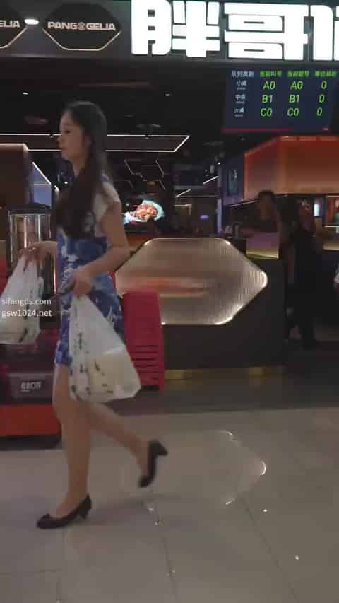 bdd70f86-7f6c-4688-b60d-37771bb2f97c.mp4