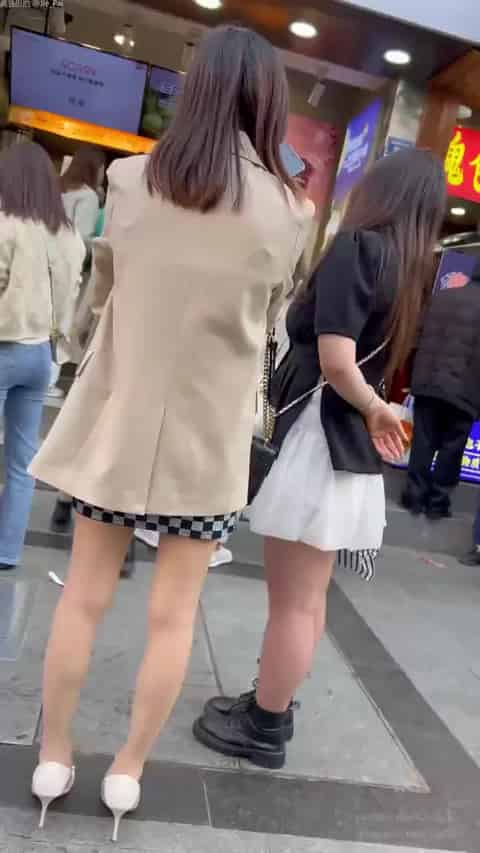 17b95381-6f28-4849-bbf5-d07cf20edb4d.mp4