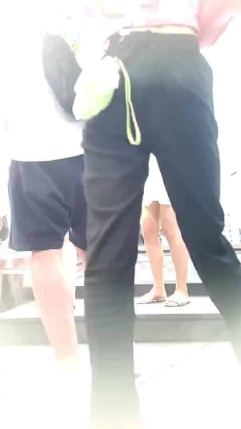 dfd303b6-41c5-4889-ac45-4f6b15d4e9e1.mp4