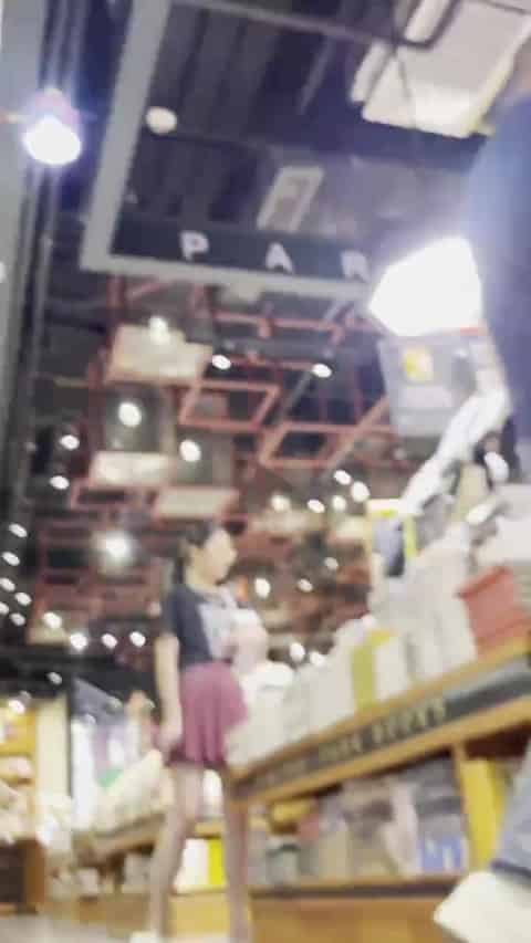 1ad09cb1-eb65-4dd5-9392-d707b4ea9037.mp4