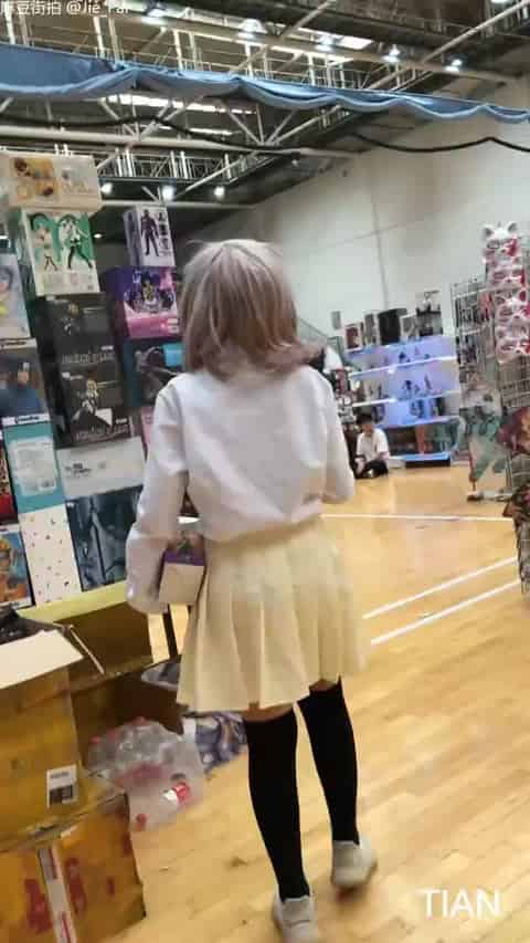 c28794a3-eb6b-4fe4-a5ee-3d331463e7b5.mp4